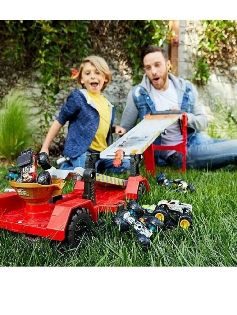 Hot Wheels Monster Trucks Downhill Race & Go Playset.